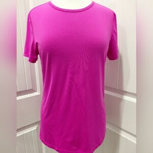 Danskin Classic Crewneck Short Sleeve Tee in Fuchsia Pink Sz Med # 0597